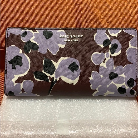 kate spade Handbags - NWT 🔥 Kate spade large slimbifoldwalletCameronwildflower